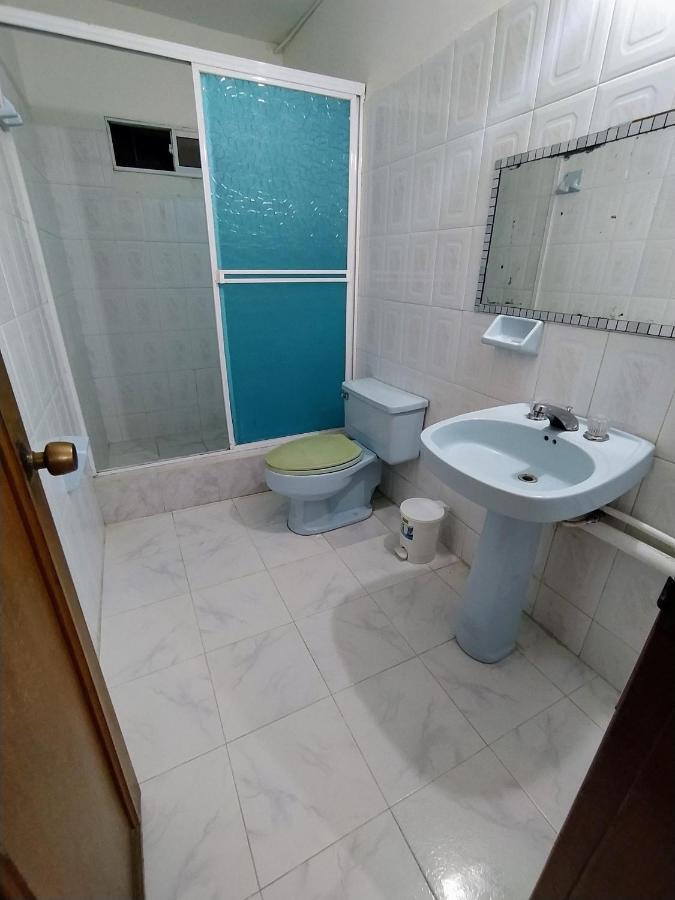 Hostal Villa Del Mar - Rodadero ซันตามาร์ตา ภายนอก รูปภาพ
